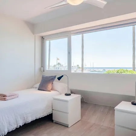 Apartment Eden Roc Beachfront *